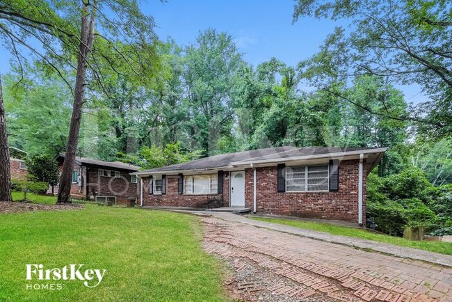 property at 2582 Springdale Rd SW