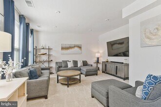 10948 St Patricks Pk Aly in Waldorf, MD - Building Photo - Building Photo