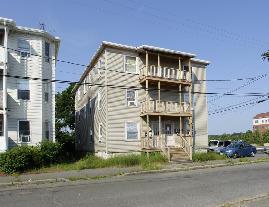 32 Cooper St in Lynn, MA - Foto de edificio