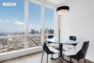 460 W 42nd St in New York, NY - Building Photo