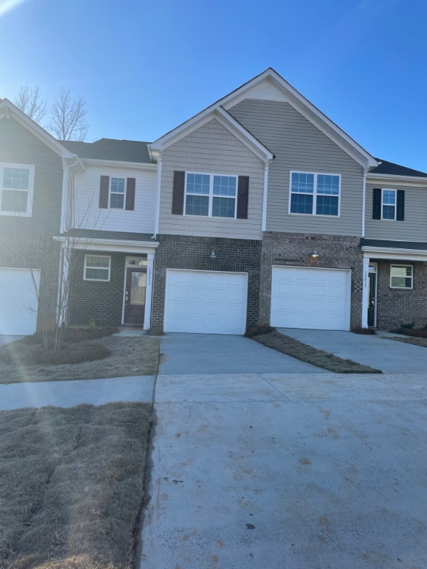 12613 Wandering Brook Dr in Charlotte, NC - Building Photo - Building Photo