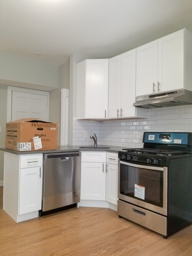 3525 N Broadway, Unit 1W