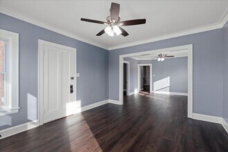 6018 W Addison St in Chicago, IL - Building Photo - Building Photo