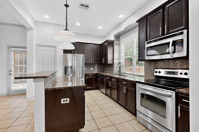 property at 4015 Rome Ct