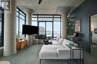 203 Catherine St in Ottawa, ON - Building Photo - Building Photo