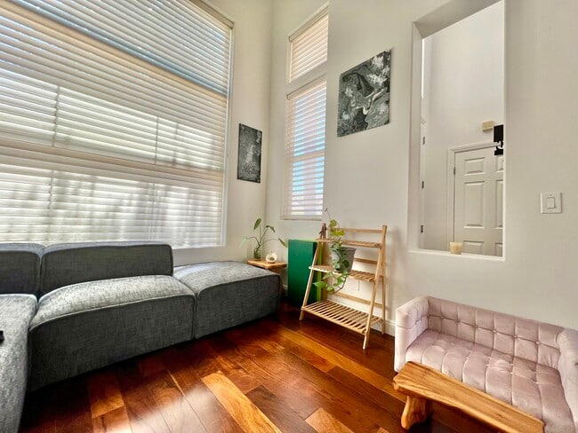 26601 Country Creek Ln in Calabasas, CA - Building Photo - Building Photo