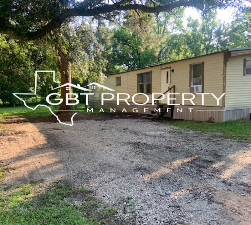 4574 Elk Dr-Unit -2 in Orange, TX - Building Photo