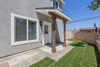 6015 Florence St in Riverside, CA - Building Photo - Building Photo