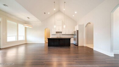 204 Sleepy Brook Rd in Lafayette, LA - Building Photo - Building Photo