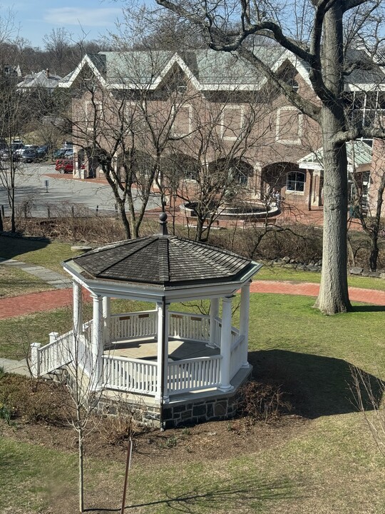 15 Purchase St, Unit A1 in Rye, NY - Building Photo