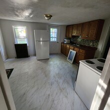 629 Platt St, Unit 2 in Niles, MI - Building Photo - Building Photo