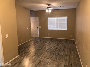 2838 E Tracy Ln in Phoenix, AZ - Building Photo - Building Photo