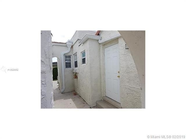 357 Santander Ave-Unit -Back in Coral Gables, FL - Building Photo - Building Photo