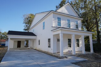 109 Camellia St in Richmond Hill, GA - Building Photo - Building Photo