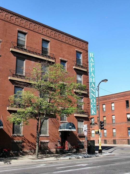 Rappahannock Flats in Minneapolis, MN - Building Photo