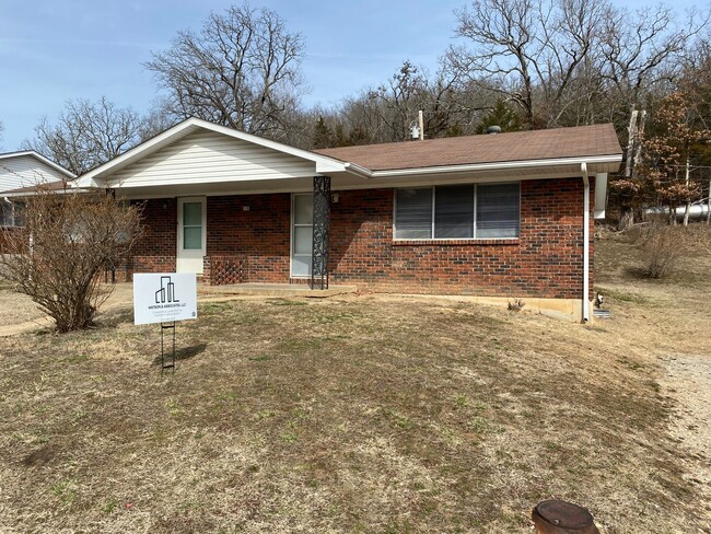 property at 118 Elliott Dr