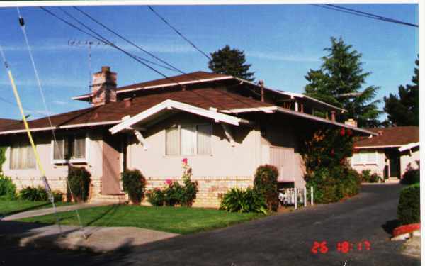 967-973 Alice Ln in Menlo Park, CA - Foto de edificio - Building Photo