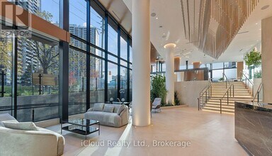 60 Central Park Roadway in Toronto, ON - Building Photo - Building Photo