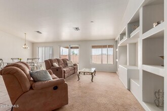 608 W Rattlesnake Pl in Casa Grande, AZ - Building Photo - Building Photo