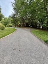 7703 W Ogg Rd in Knoxville, TN - Building Photo - Building Photo