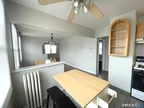 108 Concord St in Hamden, CT - Building Photo - Building Photo