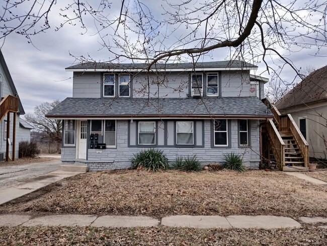 811 St Louis Ave in Excelsior Springs, MO - Building Photo - Building Photo