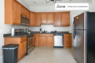 Room in Shared 4 bed/2 bath home in Boston, MA - Foto de edificio - Building Photo
