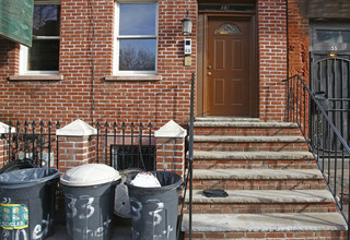 33 Garnet St in Brooklyn, NY - Building Photo - Building Photo