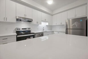 141 Reverie Way in Kitchener, ON - Building Photo