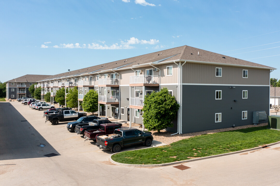 Fox Run in New Town, ND - Foto de edificio