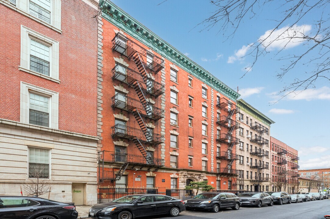 540 W 146th St in New York, NY - Building Photo