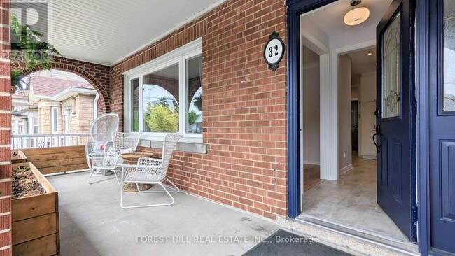 32 Rotherham Ave in Toronto, ON - Building Photo - Building Photo