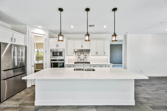 17163 W Thousand Oaks St in Surprise, AZ - Building Photo - Building Photo