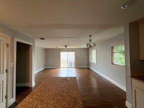 1317 Alston Ave in Fort Worth, TX - Building Photo - Building Photo