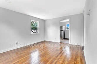 401 Sanford Ave in Dunellen, NJ - Building Photo - Building Photo