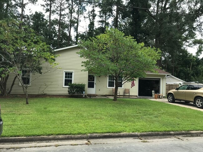 property at 308 Kenwood Dr