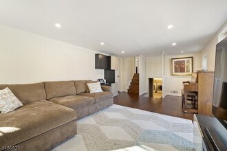 23 Victor Ave in Glen Ridge, NJ - Building Photo - Building Photo