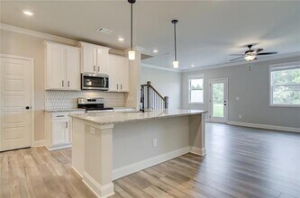 4623 Cypress Landing Wy in Gainesville, GA - Building Photo - Building Photo