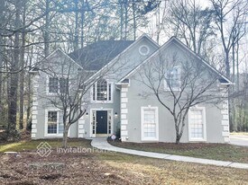 2412 Westport Cir in Marietta, GA - Building Photo