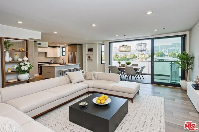 property at 328 N Maple Dr