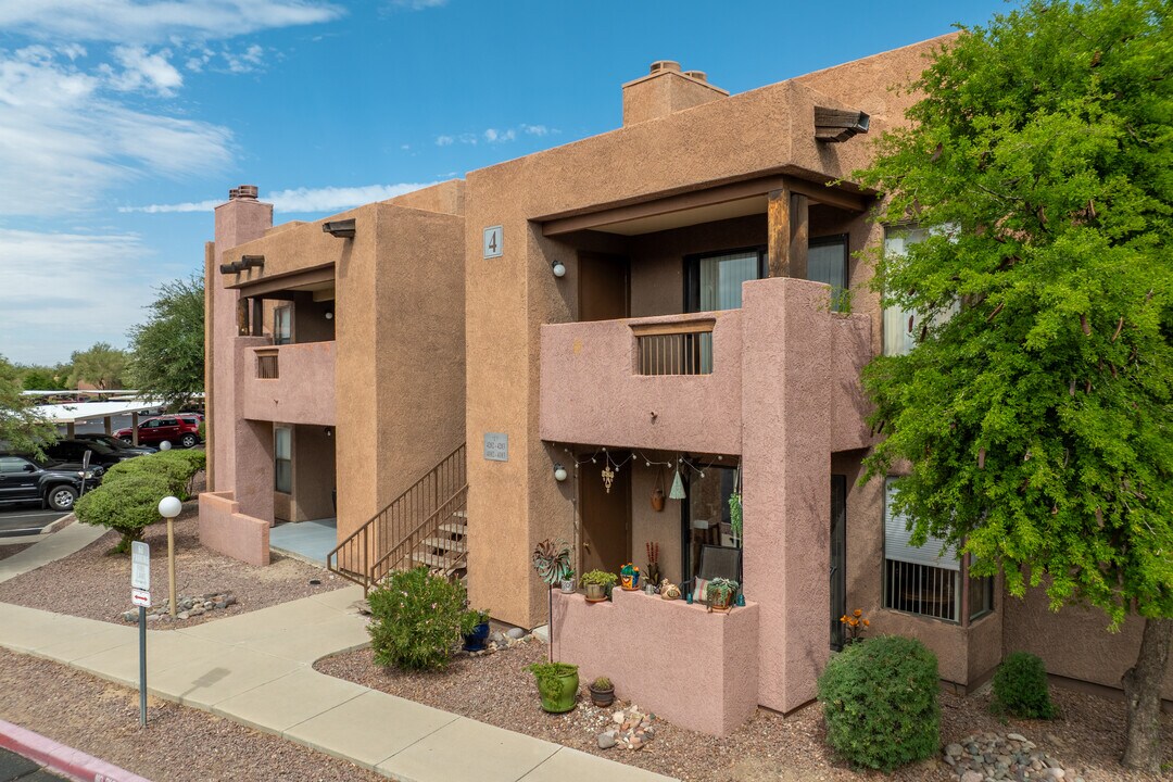 Dorinda Vista Apartments in Tucson, AZ - Foto de edificio