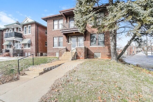 4303 S Grand Blvd in St. Louis, MO - Building Photo - Building Photo