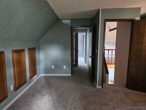 22222 SW Mandan Dr in Tualatin, OR - Building Photo - Building Photo