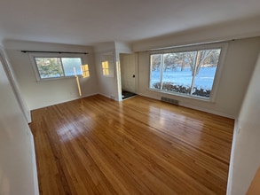 8701 Brookville Rd in Plymouth, MI - Building Photo - Building Photo