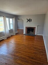 3 Robin Rd in Windsor, CT - Building Photo - Building Photo