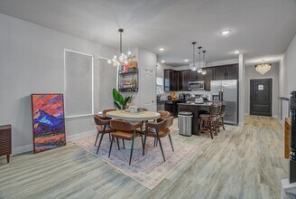 2319 Gentle Breeze Ln in Mont Belvieu, TX - Building Photo - Building Photo