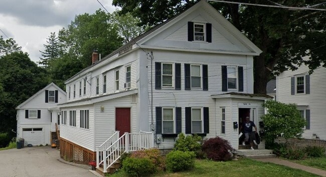 82 Pleasant Street, Unit 1