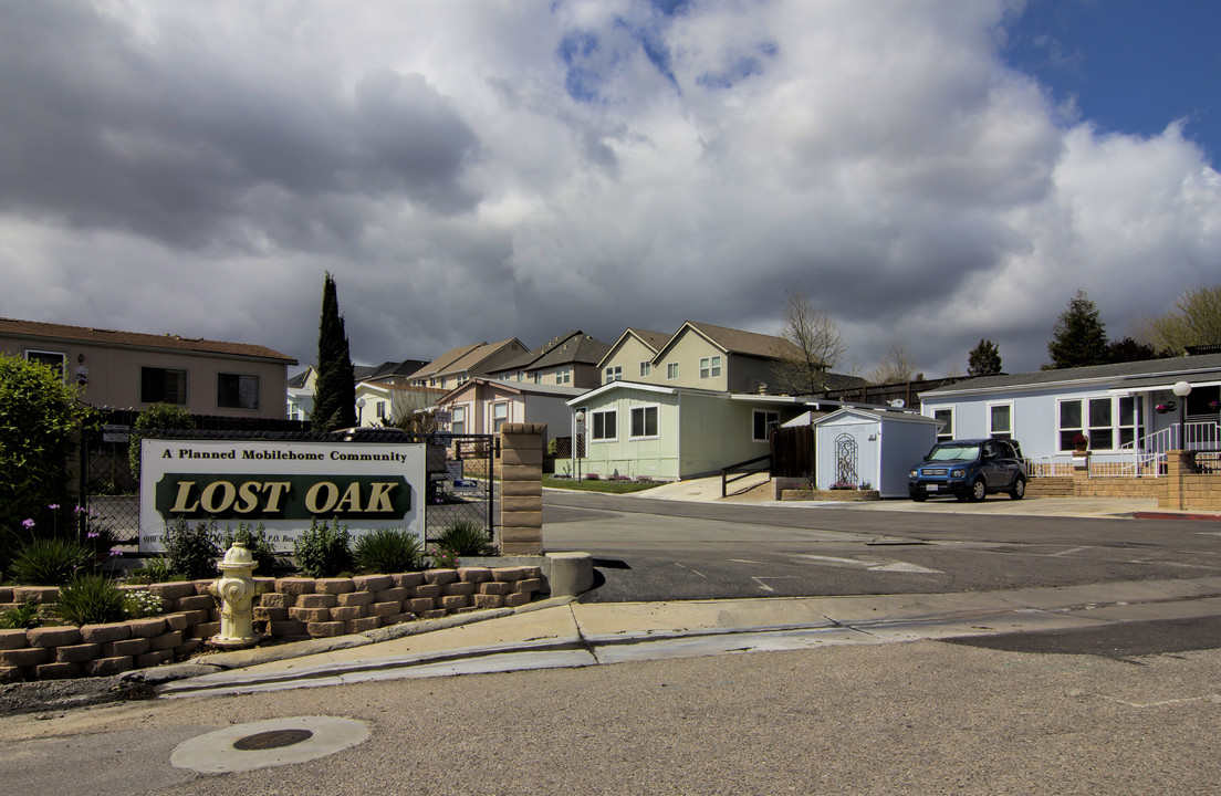 Lost Oak Mobilehome Park in Atascadero, CA - Building Photo