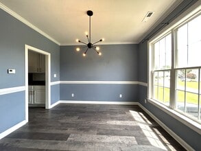 160 Forest Bluff Dr in Jacksonville, NC - Building Photo - Building Photo