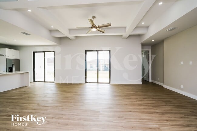 1131 NE 2nd Pl in Cape Coral, FL - Building Photo - Building Photo